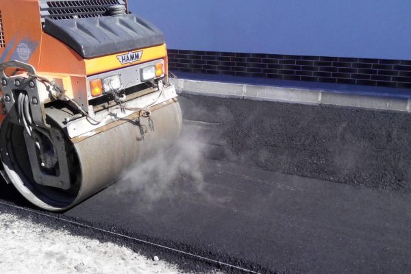 Otoparkı asfaltlayın