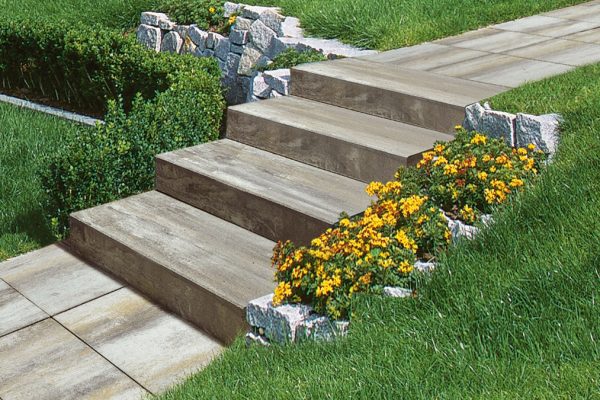 Bahçe merdiveni yapmak