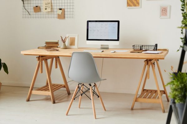 Ofis mobilyalarının montajı