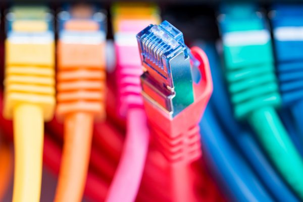 Ağ kablolarının kurulumu